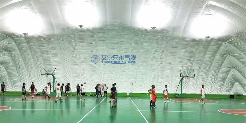 室內(nèi)體育館、籃球館選擇充氣膜結(jié)構(gòu)的原因，本文詳細(xì)介紹